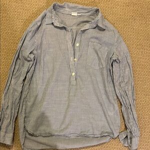 Gap Blue Striped top